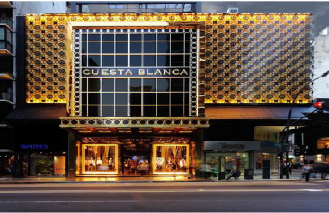 吴堡门头设计与商业空间的纽带。